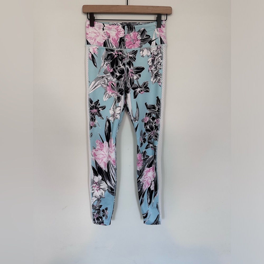 Nike One Women's Floral Training Tights - Picture 2 of 7